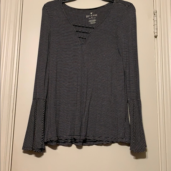 American Eagle top - Picture 1 of 1